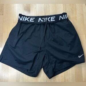 Nike Dri-Fit Women’s Black Gym Running Athletic Shorts Size Small